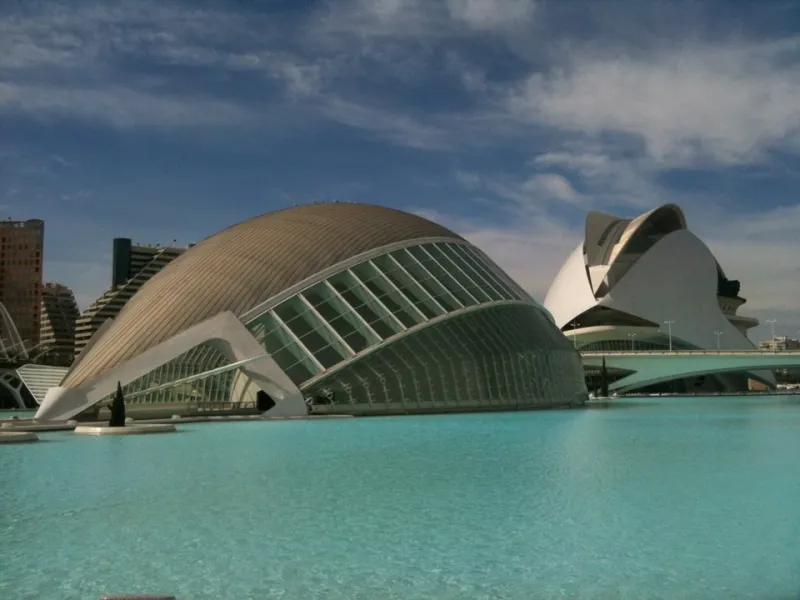 Sofia Araujo Net Worth 2026 - How Spain's Emerging Talent Converts Consistency Into $650,000 Wealth